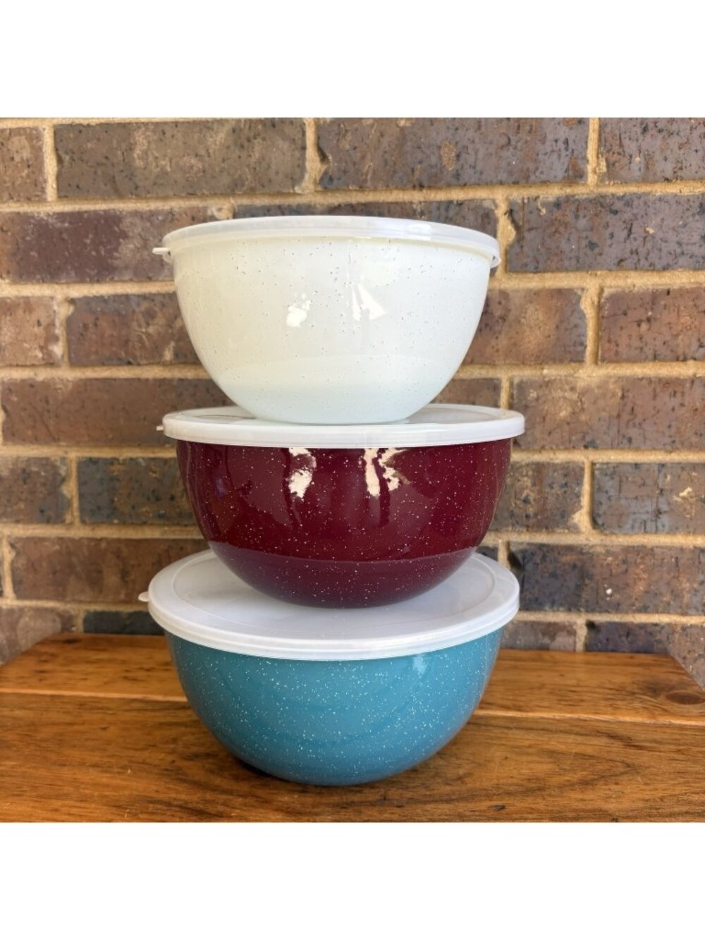 The Pioneer Woman Enamelware Mixing Bowls Set Of 3 With Lids Nesting